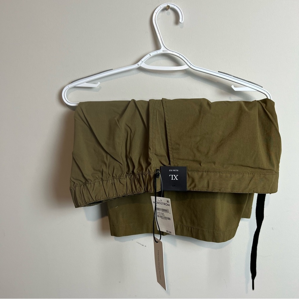 Treasure & Bond Slim Fit Men’s Shorts